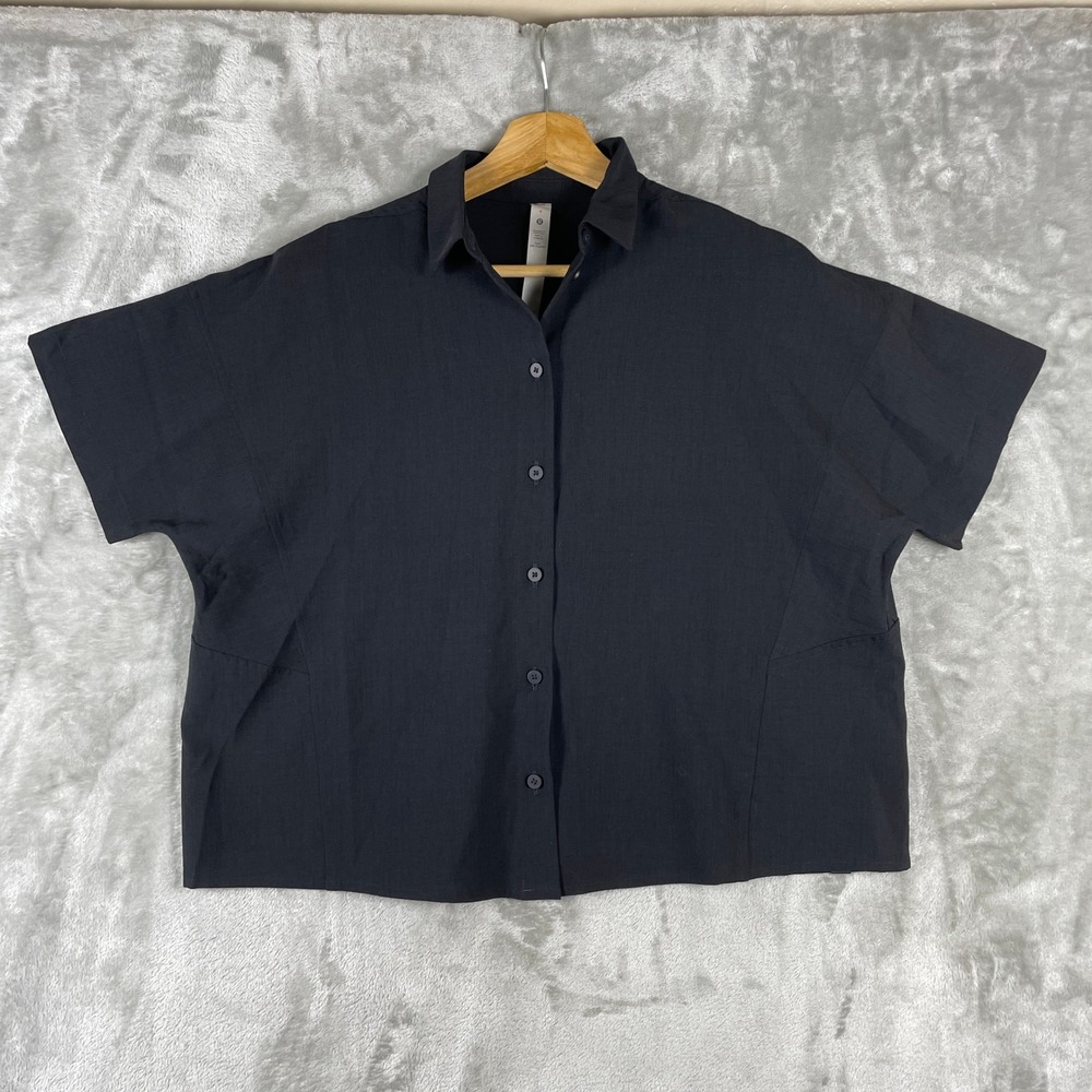 Lululemon Button Down Shirt Womens 4 Black Short Sleeve Boxy Fit